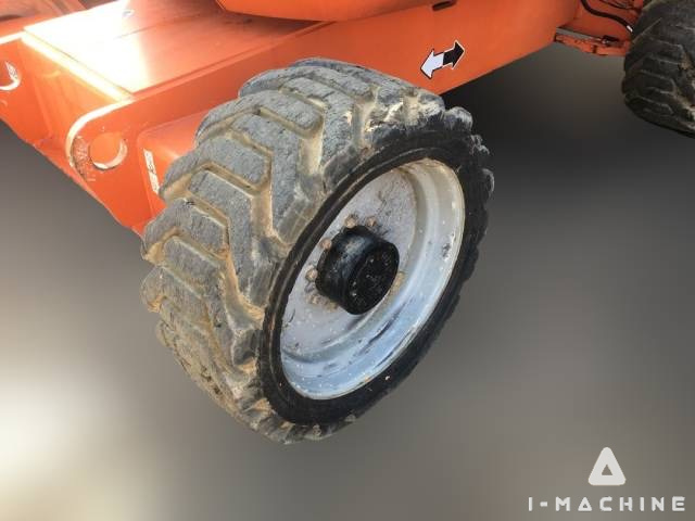 JLG 600AJ