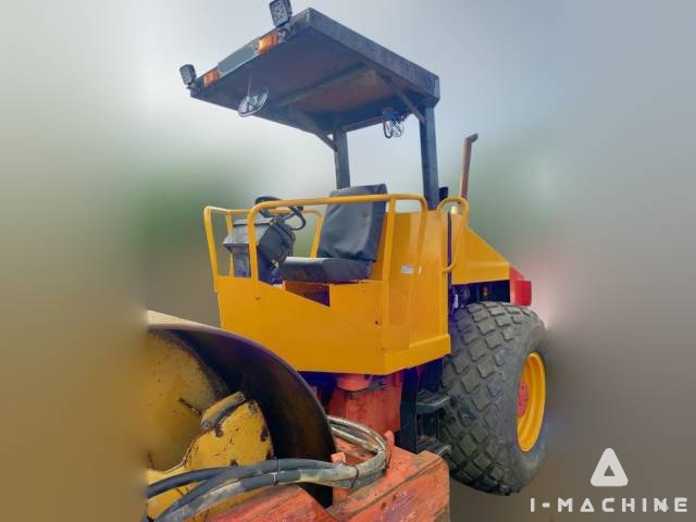 DYNAPAC CA250D