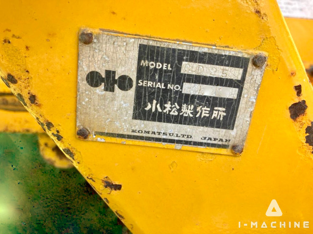 KOMATSU CD25