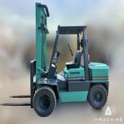Forklifts TOYOTA 02-5FD35 Diesel Forklift MALAYSIA, JOHOR