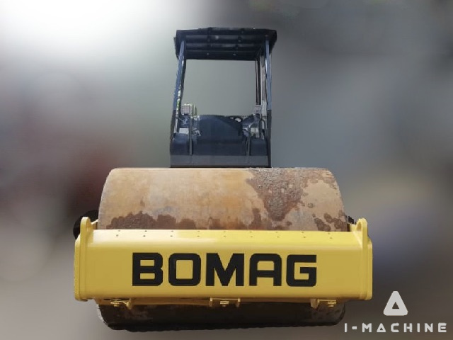 BOMAG BW211D-40
