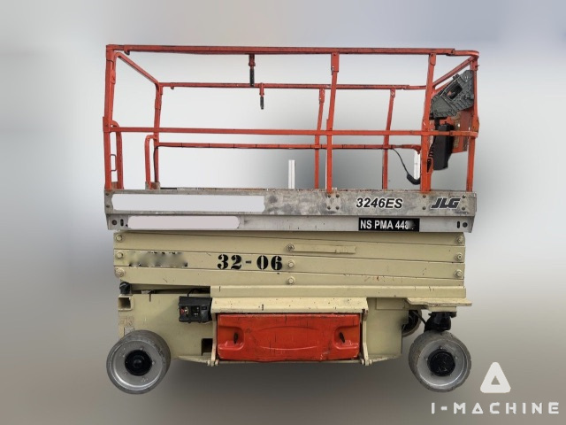 JLG 3246ES