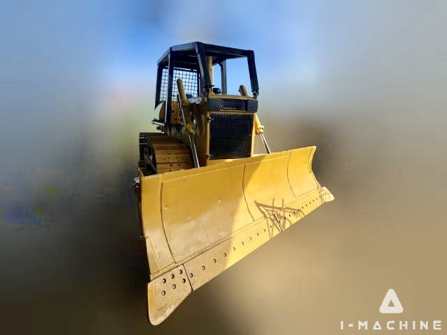 KOMATSU D60EM