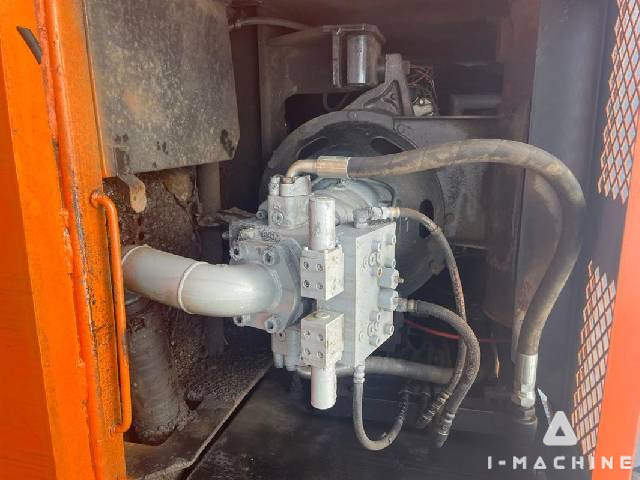 HITACHI UH045-7