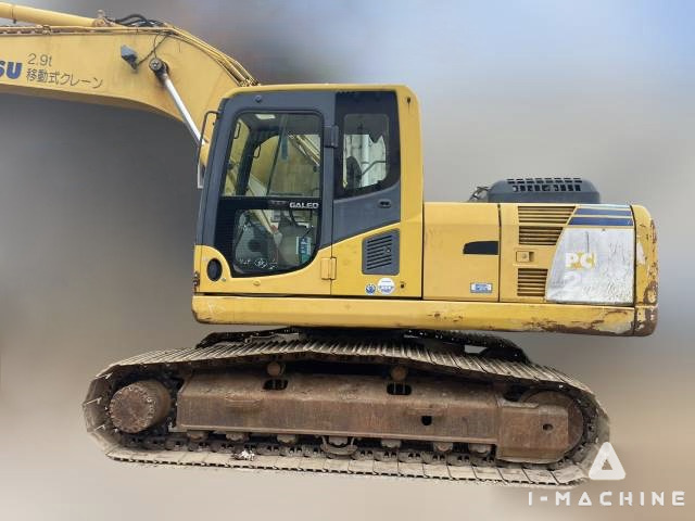 KOMATSU PC200-8