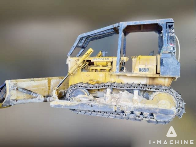 KOMATSU D65P-6