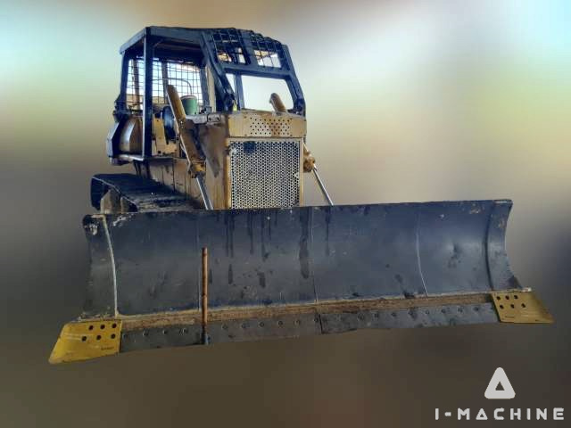 KOMATSU D65P-6