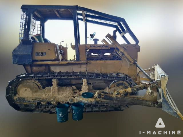 KOMATSU D65P-6