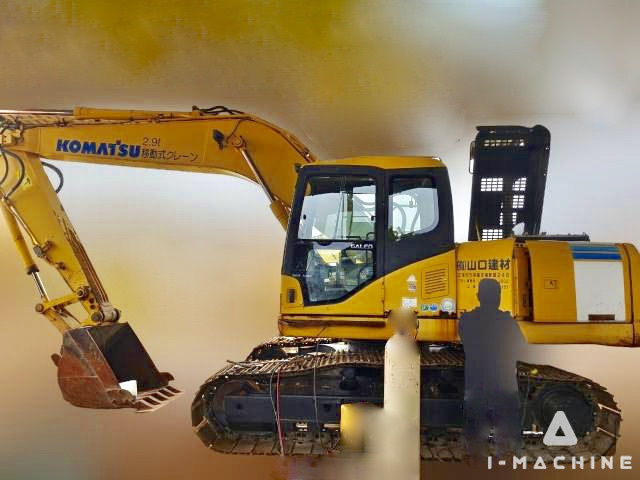 KOMATSU PC200-7