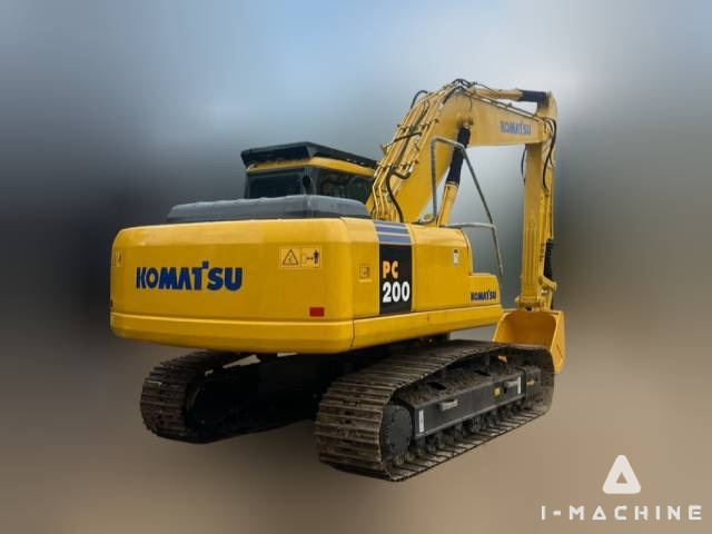 KOMATSU PC200-7