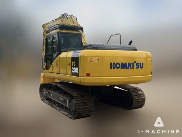 KOMATSU PC200-7