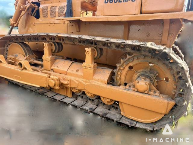 KOMATSU D60EM