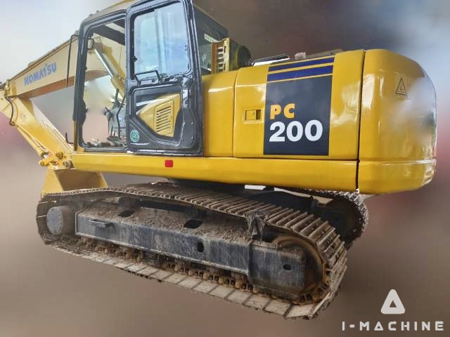 KOMATSU PC200-7