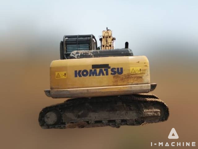 KOMATSU PC200-8