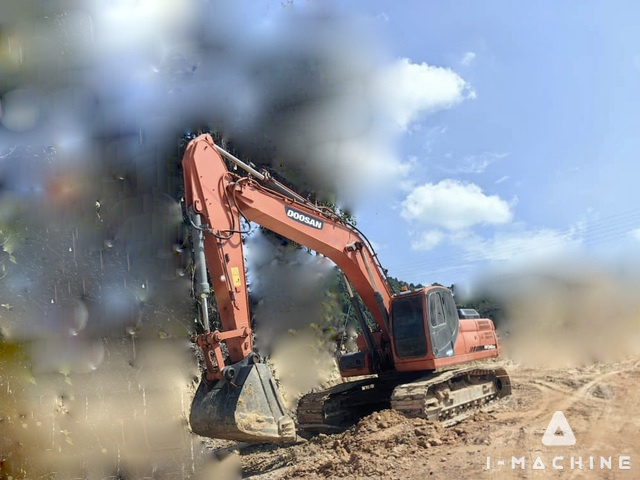 DOOSAN DX300LCA