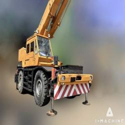 Cranes KATO KR25H-V Rough Terrain Crane MALAYSIA, SELANGOR