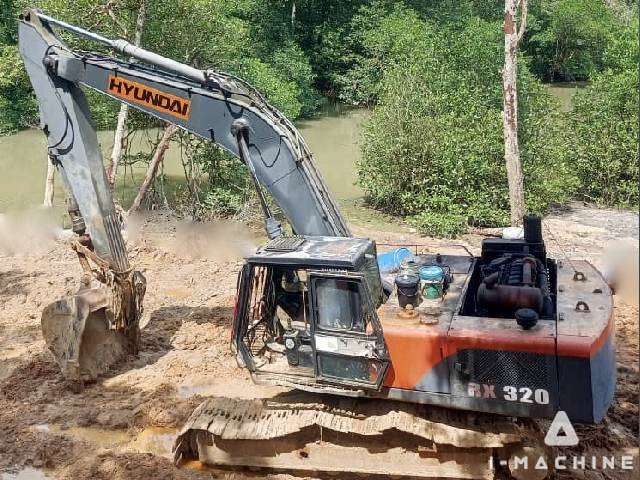 HYUNDAI R320LC