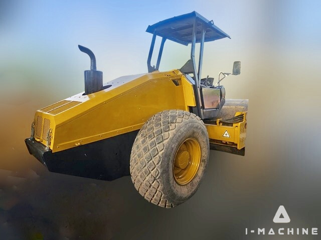 BOMAG BW211D-40