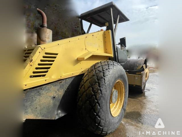 BOMAG BW211D-3