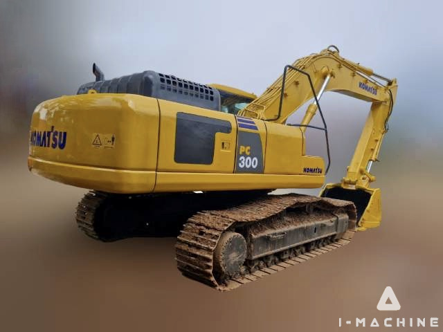 KOMATSU PC300-7