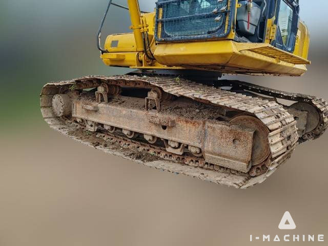 KOMATSU PC200-7