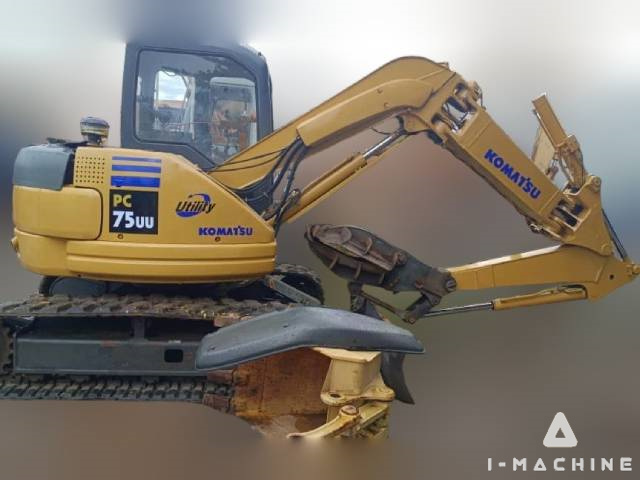 KOMATSU PC75UU