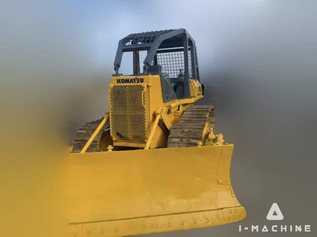 KOMATSU D68ESS-12