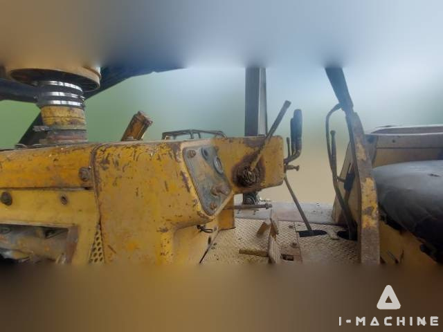 KOMATSU D60EM