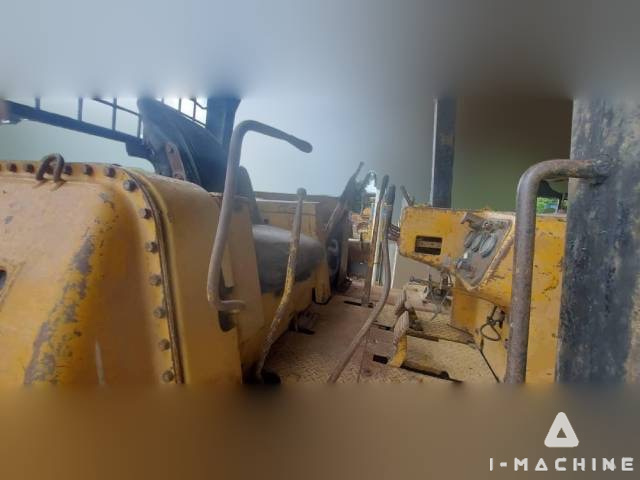 KOMATSU D60EM