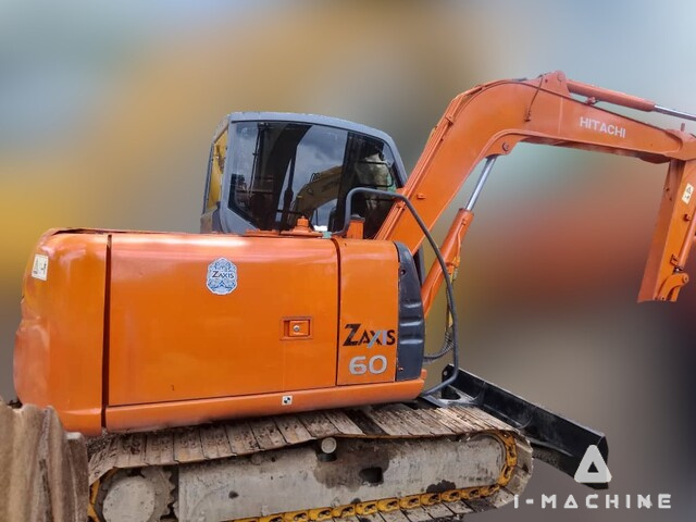 HITACHI ZX60