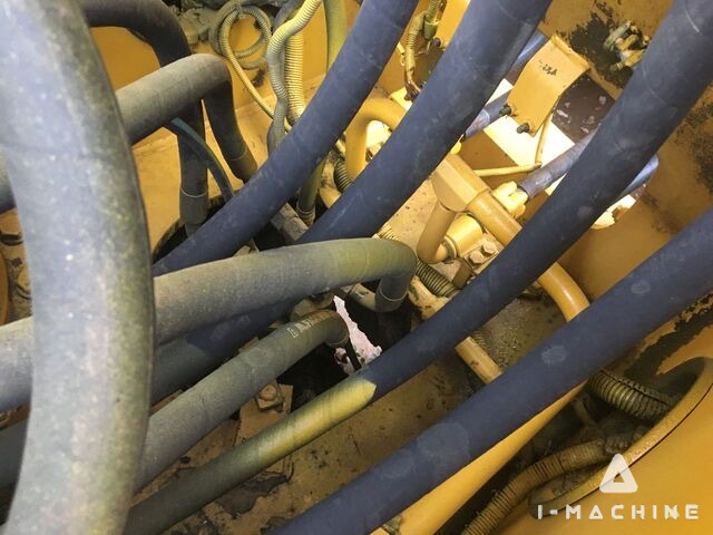 KOMATSU PC200-7