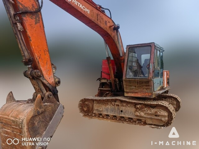 HITACHI UH045-7