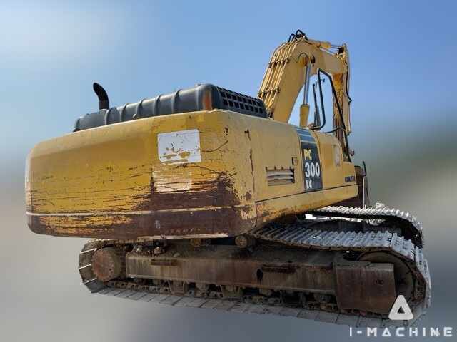 KOMATSU PC300LC-8