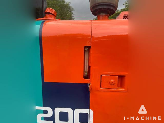 HITACHI EX200-1