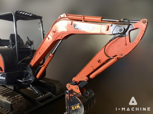 DOOSAN DX35Z