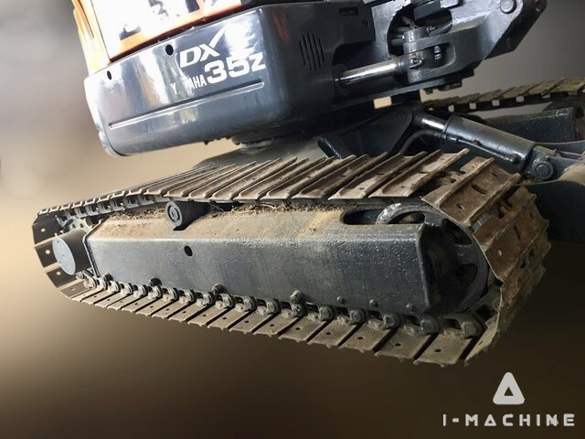 DOOSAN DX35Z