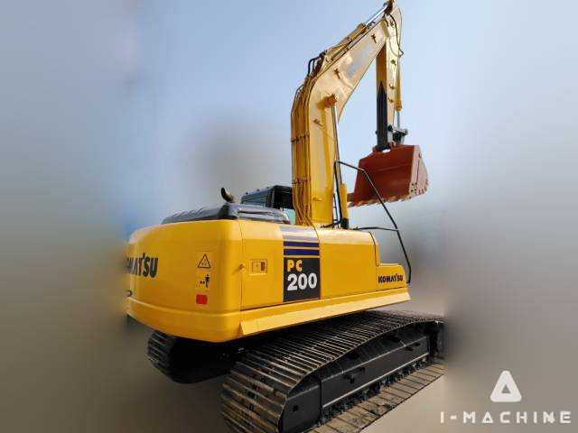 KOMATSU PC200-7