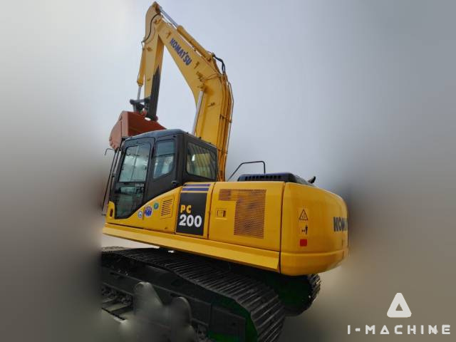 KOMATSU PC200-7