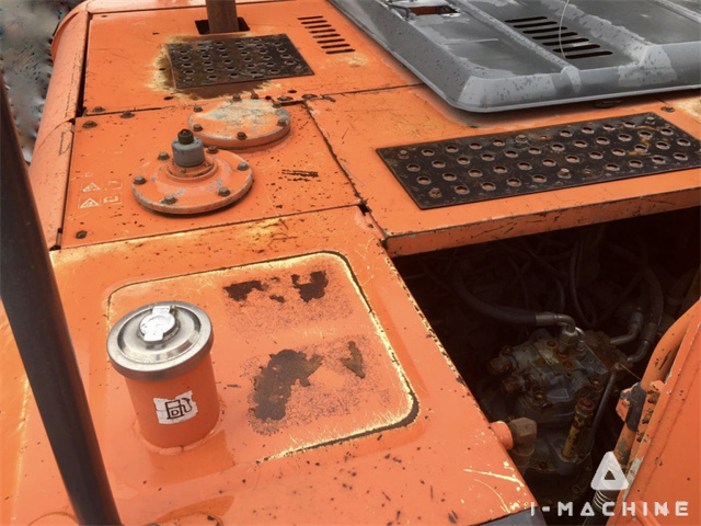 HITACHI ZX200-3