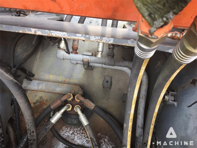 HITACHI ZX200-3
