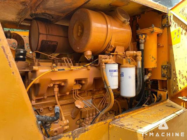 KOMATSU GD605A-5