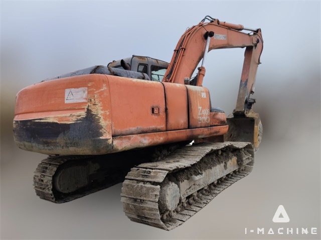 HITACHI ZX200