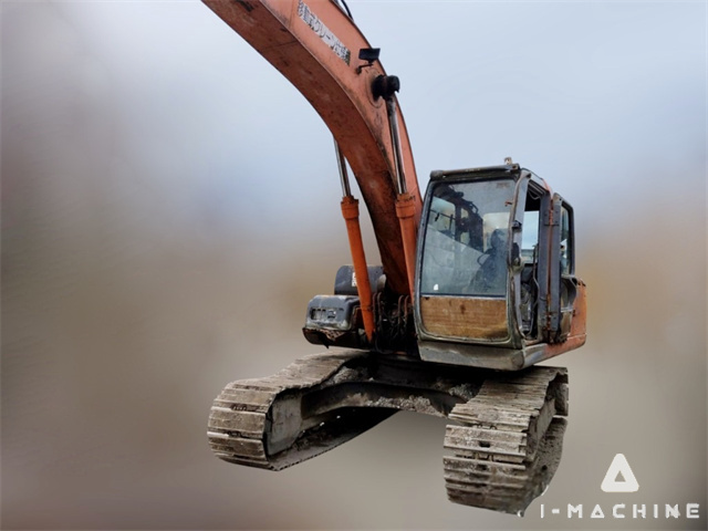HITACHI ZX200