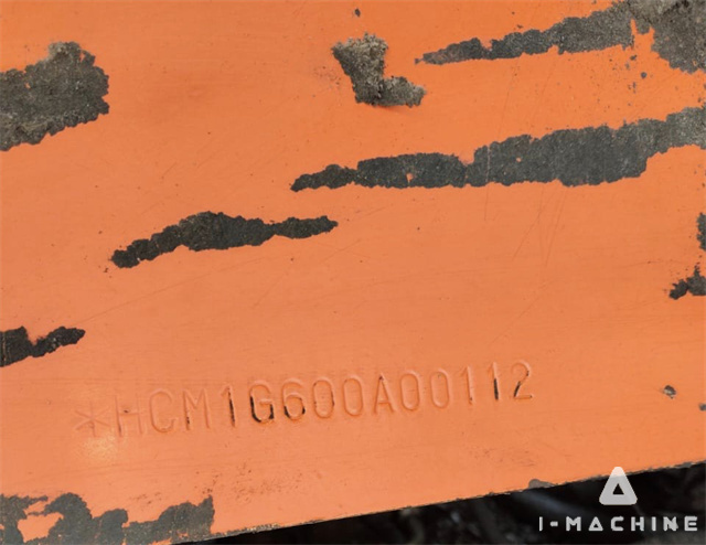 HITACHI ZX200