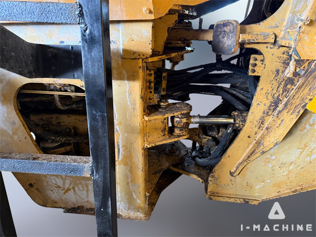 CATERPILLAR 938G2