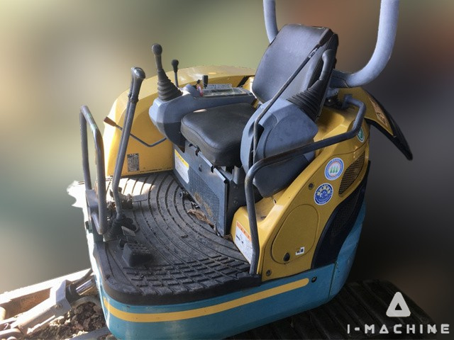 KUBOTA U30-5