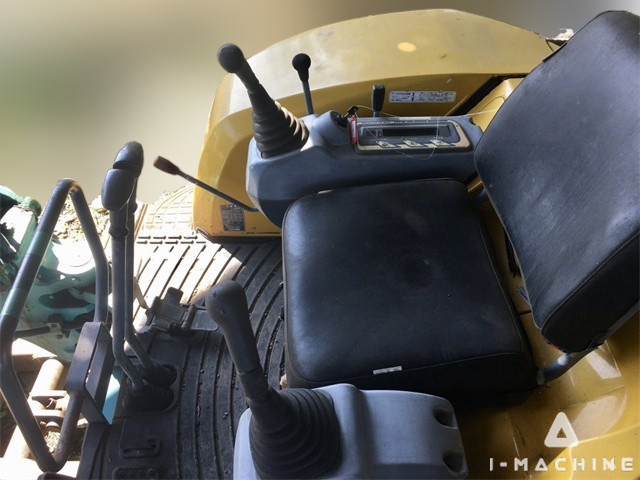 KUBOTA U30-5