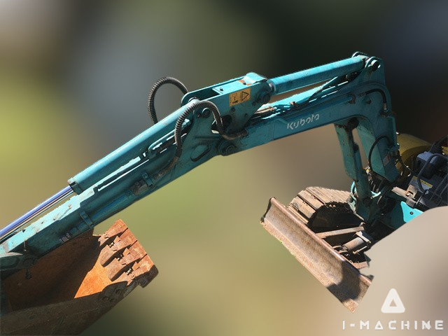 KUBOTA U30-5