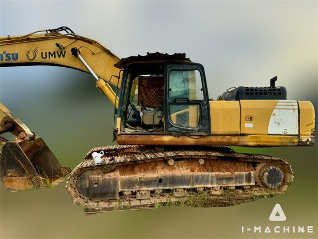 KOMATSU PC300-8