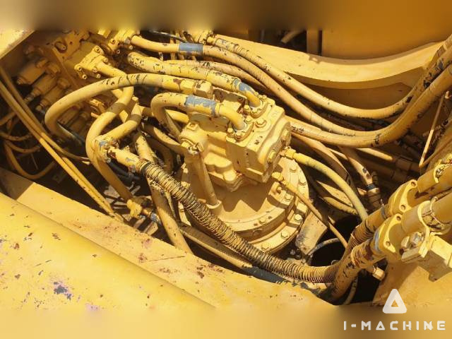 KOMATSU PC300-7